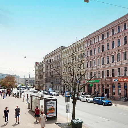 Fantastic Studio Apartment In The Heart Of Рига Екстериор снимка
